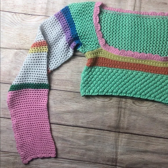 Colorful Crochet Crop Top - Picture 5 of 6